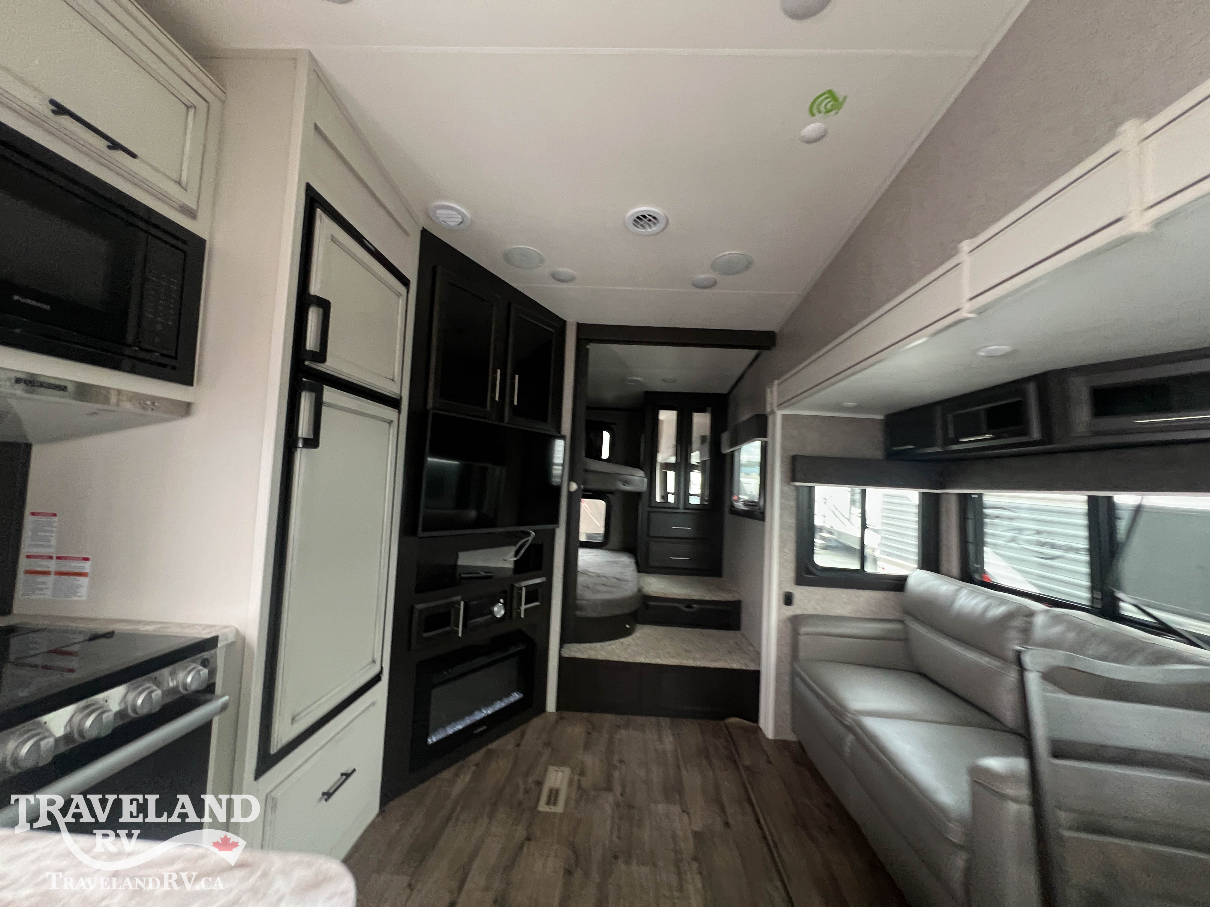 2021 JAYCO EAGLE SL HT 29.5 BHDS - Image 7