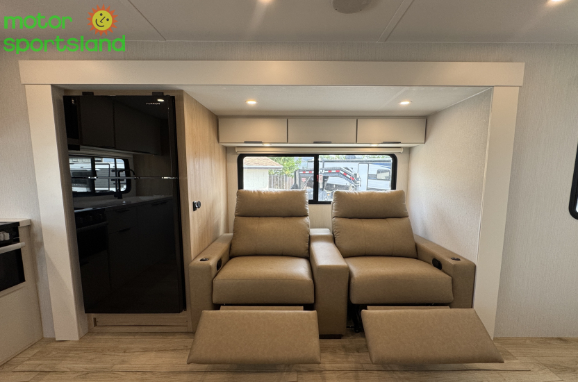 2026 Winnebago Thrive 24RKS - Image 23