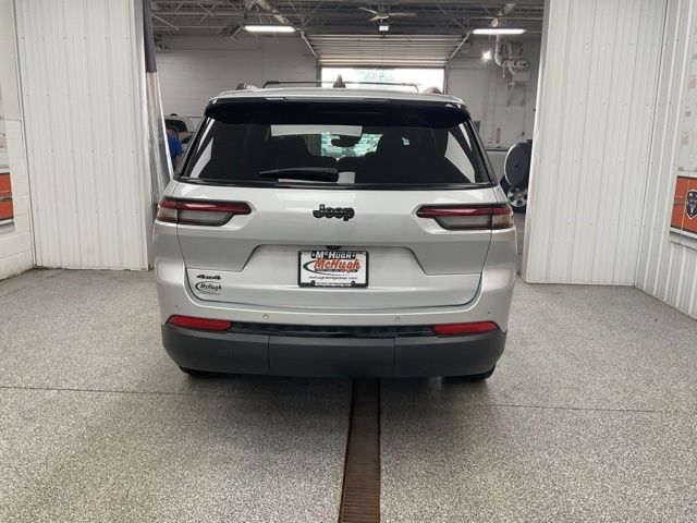 2023 Jeep Grand-Cherokee-L Laredo Altitude 4x4 - Image 6
