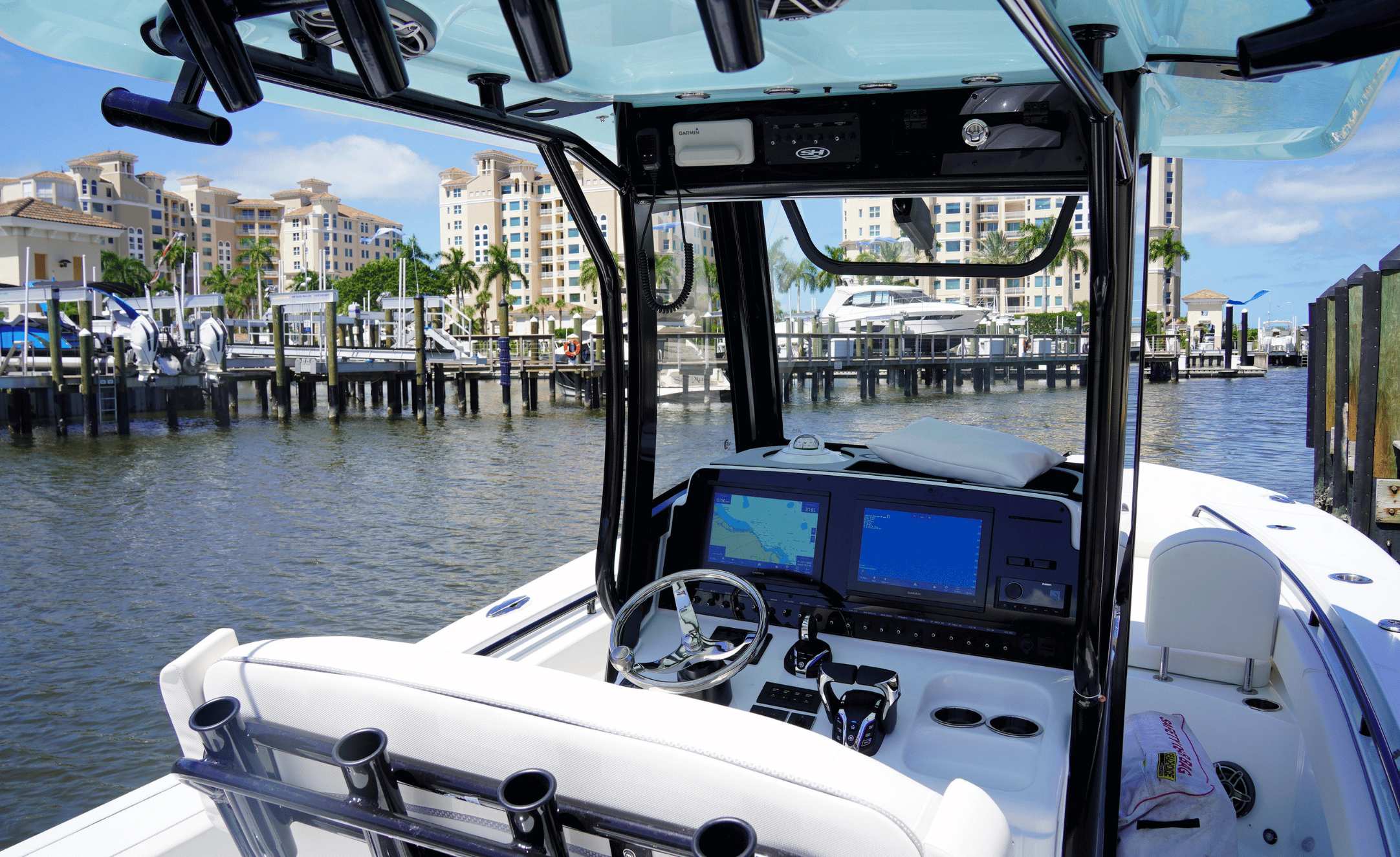2027 SEA HUNT ULTRA 265SE - Image 20