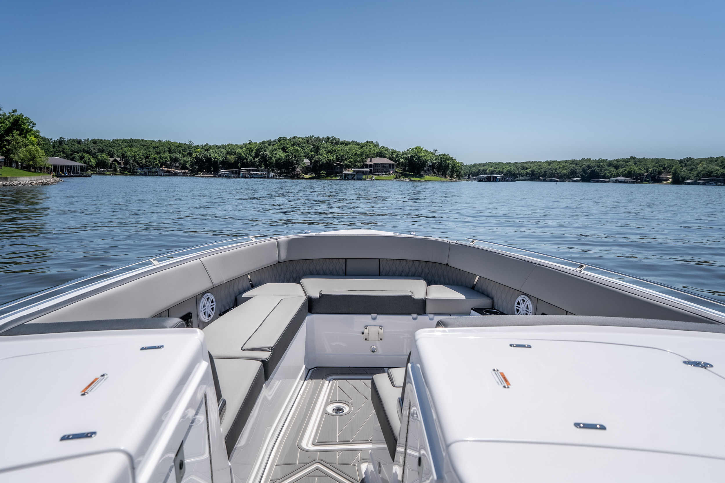 2027 Monterey 385SS - Image 42