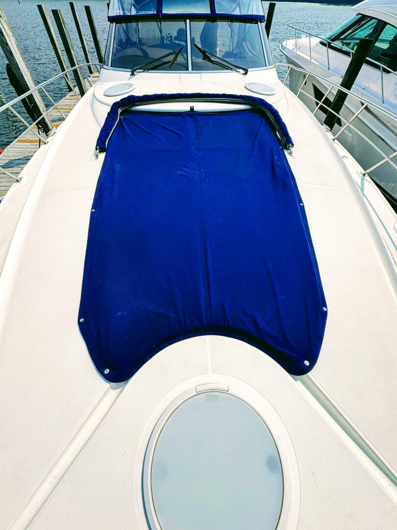2005 Cruisers Yachts 540 Express - Image 24