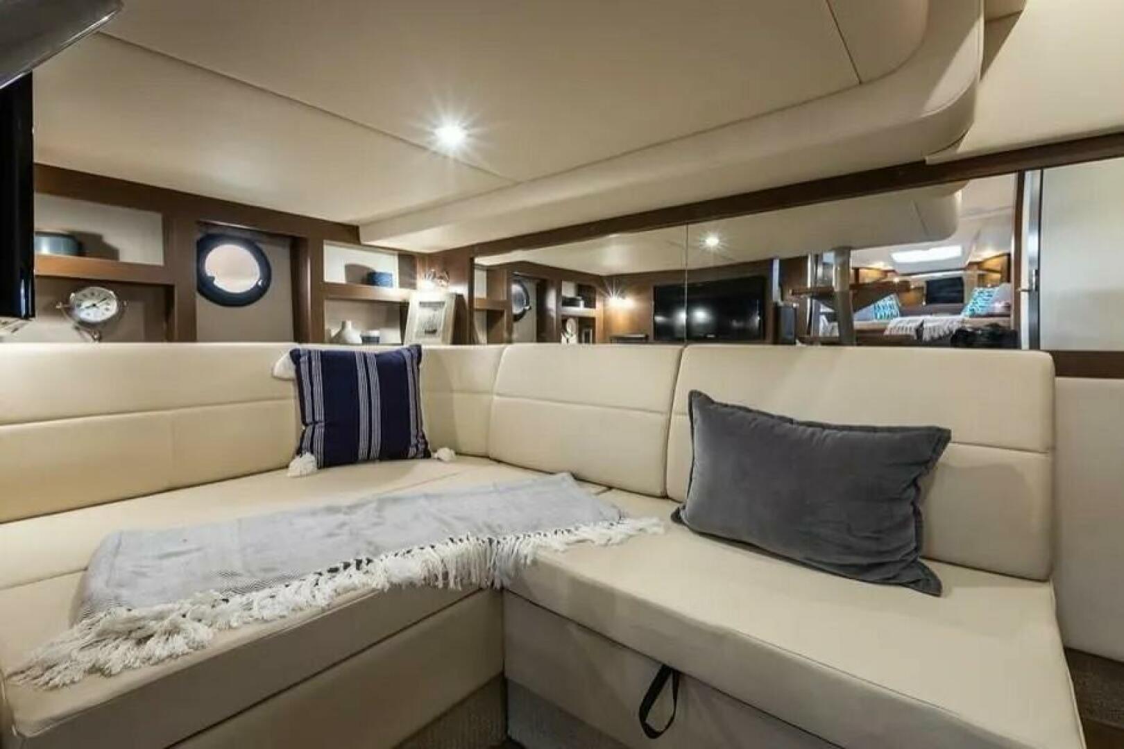 2019 Sea Ray Coupe - Image 11