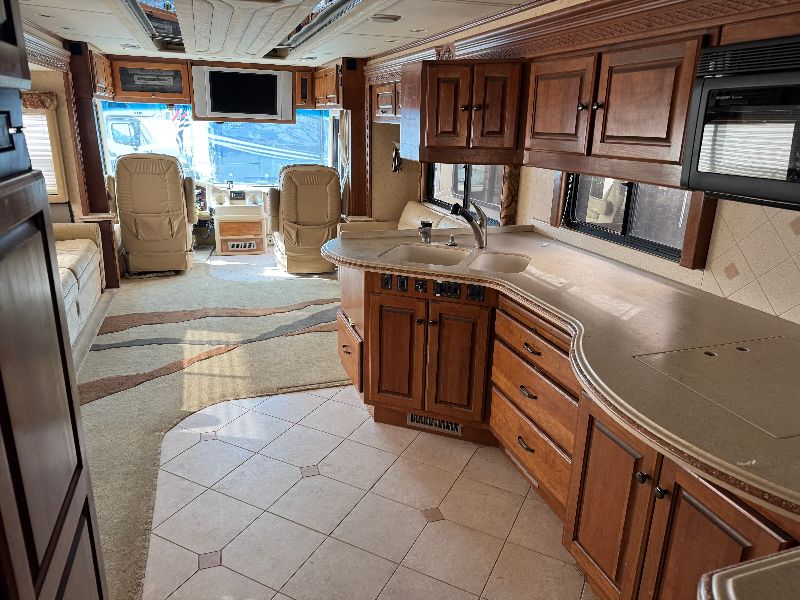 2004 Monaco Executive 40PBT - Image 23