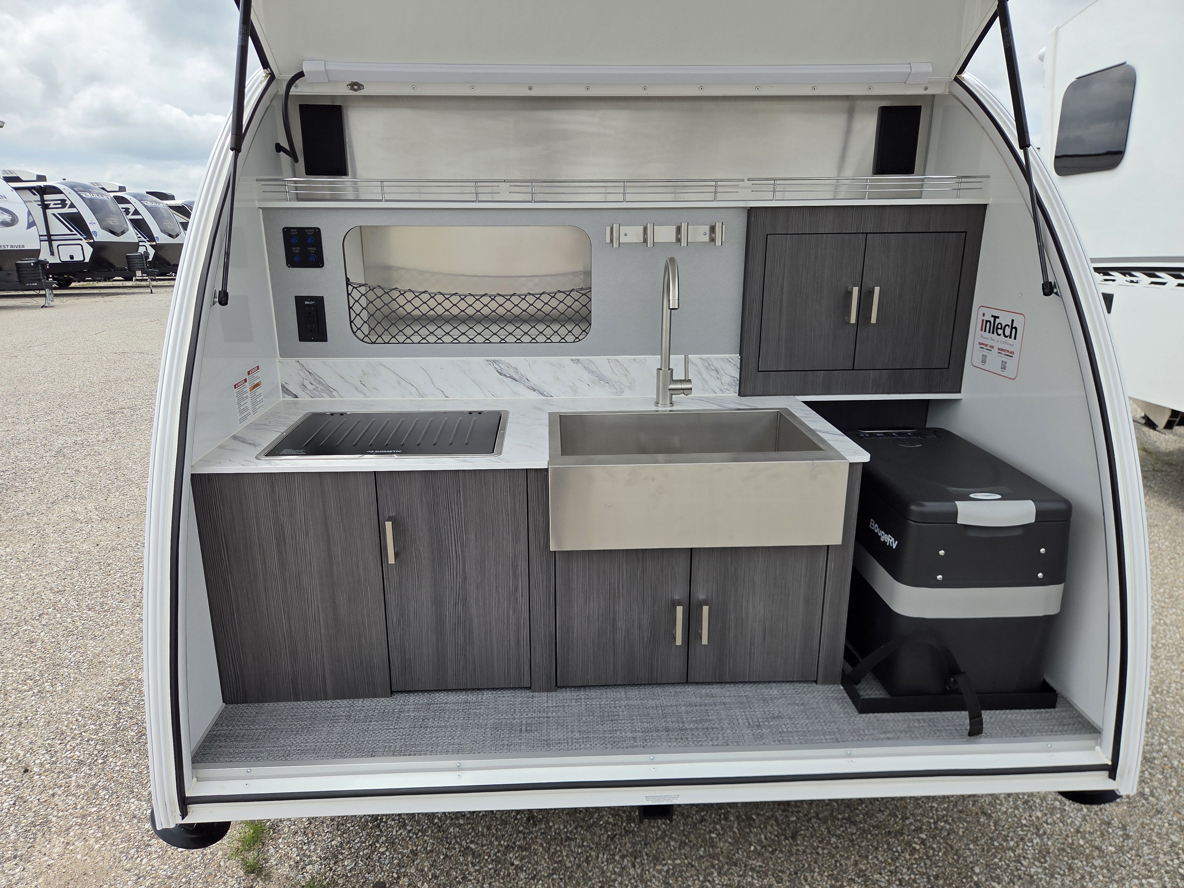 2026 inTech Luna L6x10.5 - Image 3