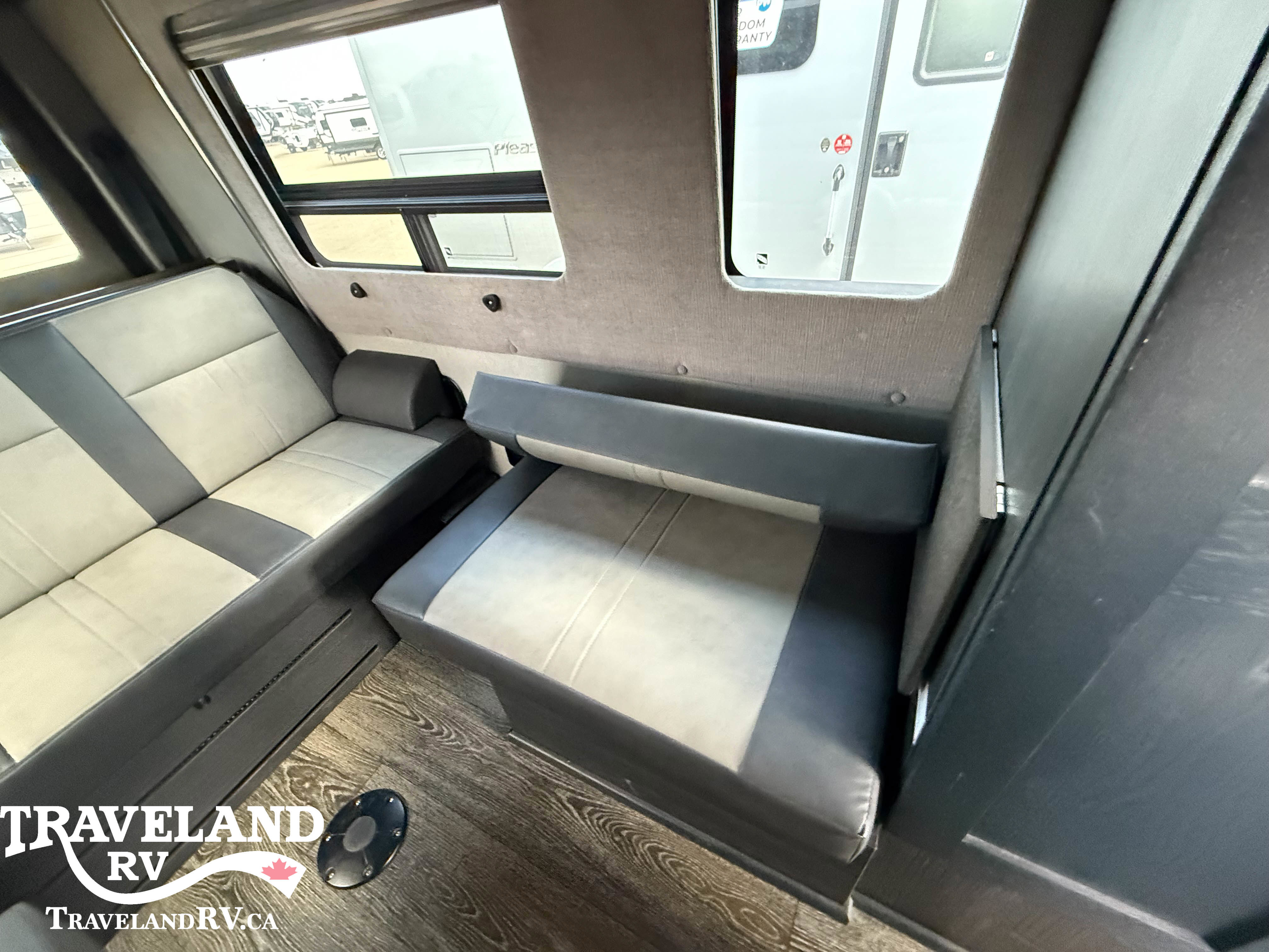2019 ROADTREK CS ADVENTUROUS XL - Image 17