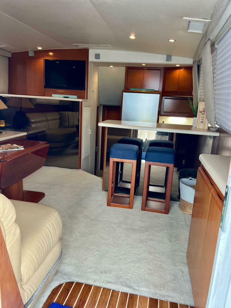 1997 Viking 43 Convertible - Image 31