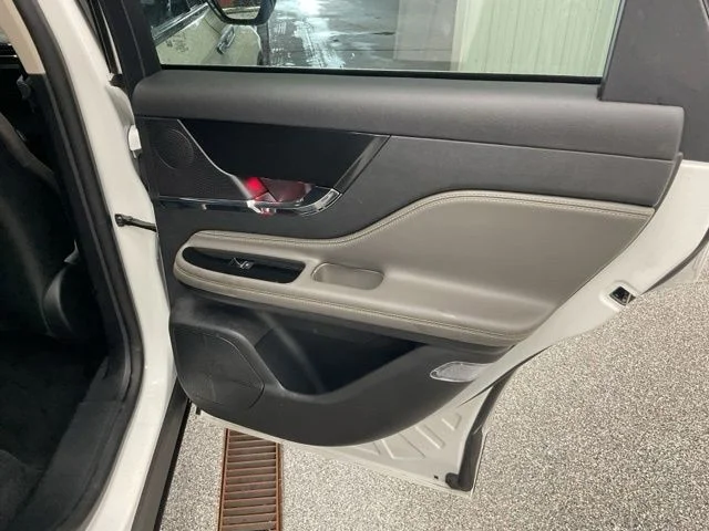 2023 Lincoln Corsair Utility 4D AWD - Image 22