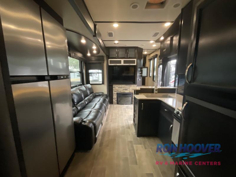 2018 DUTCHMEN 4150 - Image 25
