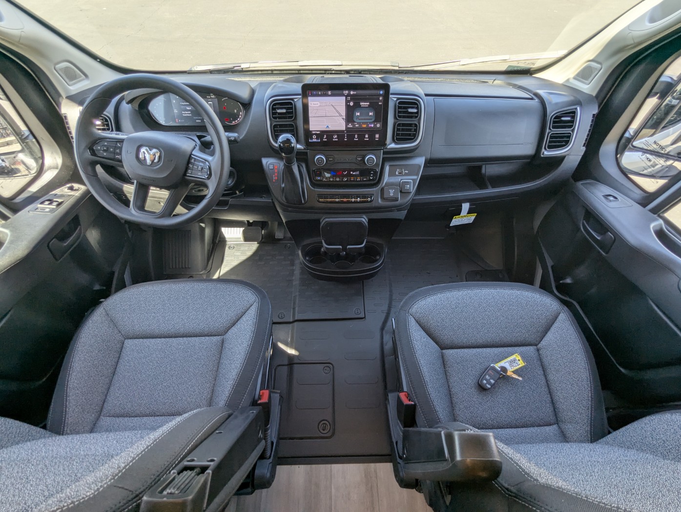 2027 Thor Motor Coach Rize 18Z - Image 19