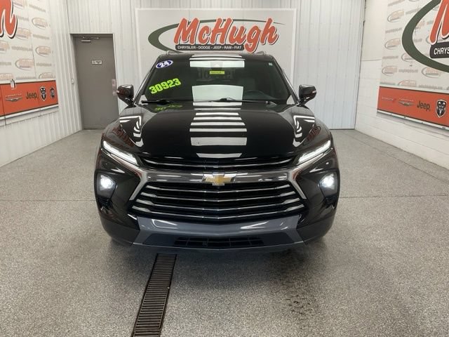 2024 Chevrolet Blazer Utility 4D Premier AWD I4 - Image 2