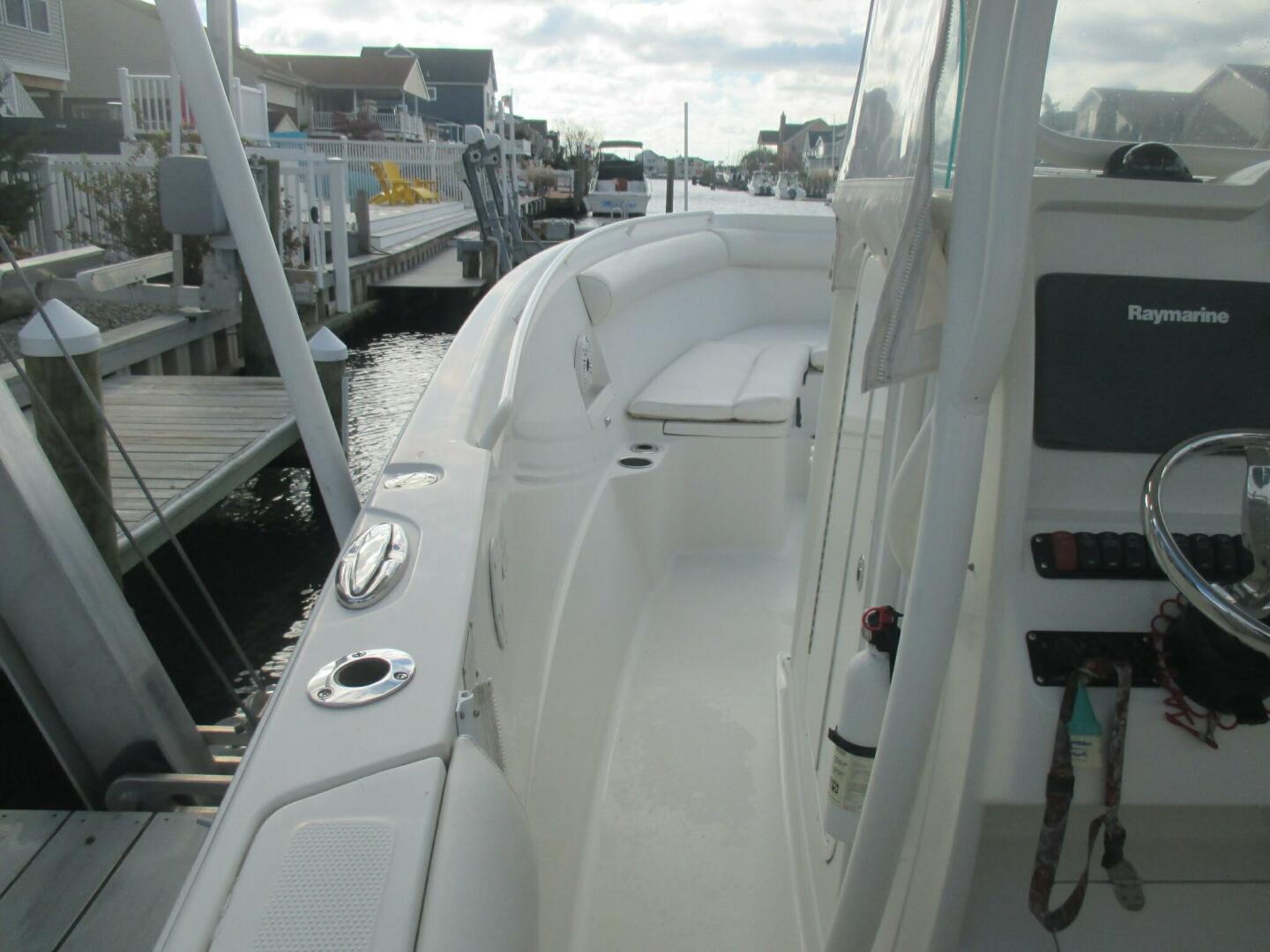 2013 Sailfish 270 CC - Image 19