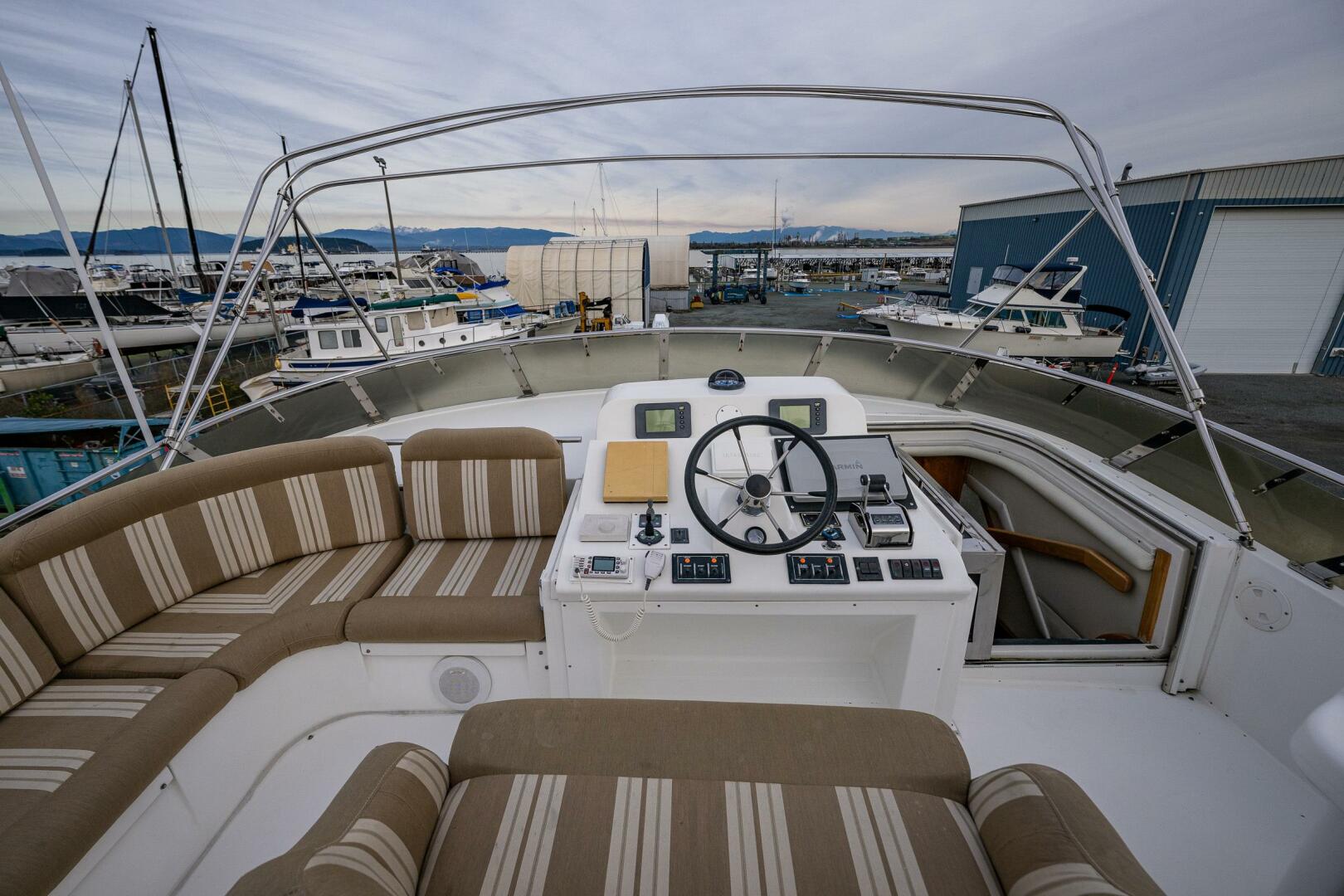 2001 Navigator 61 Pilothouse - Image 49