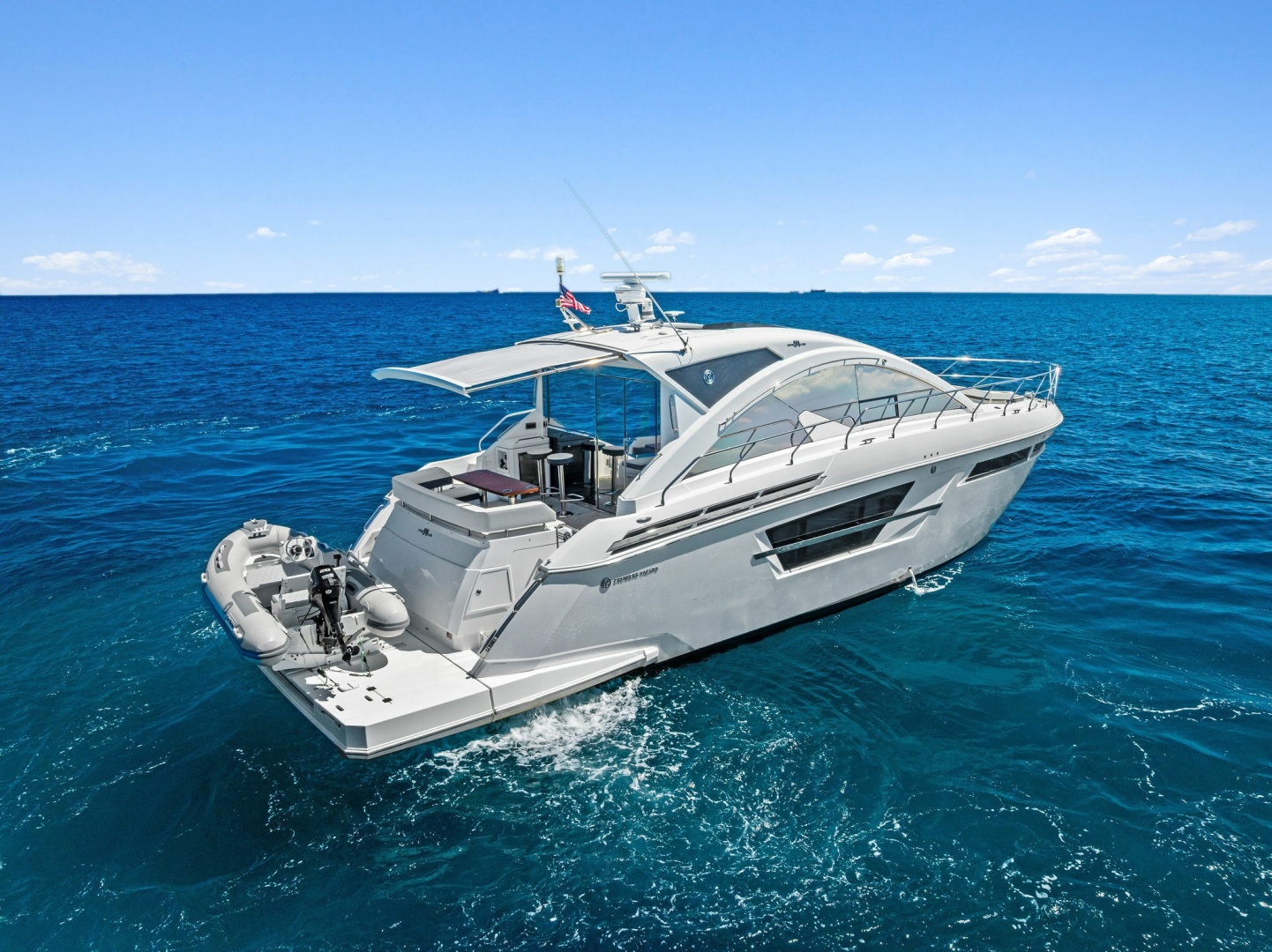 2019 Cruisers Yachts 54 Cantius - Image 14