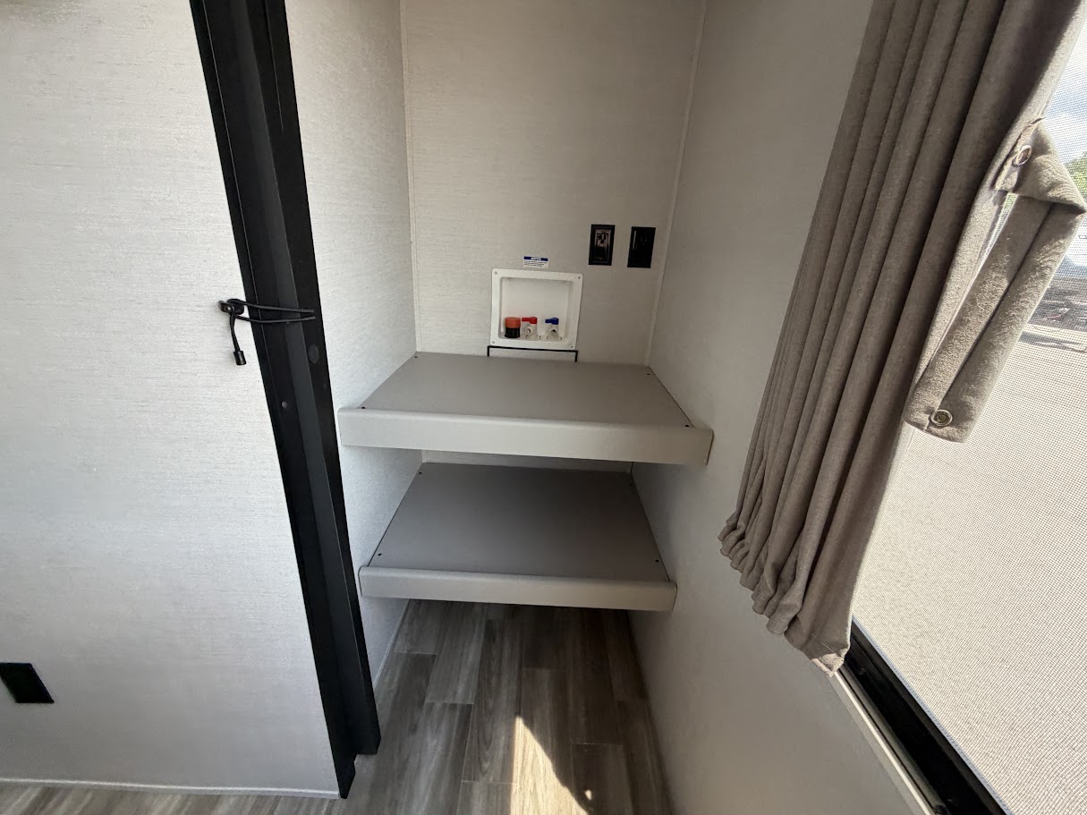 2025 FOREST RIVER VIBE 2600RK - Image 38