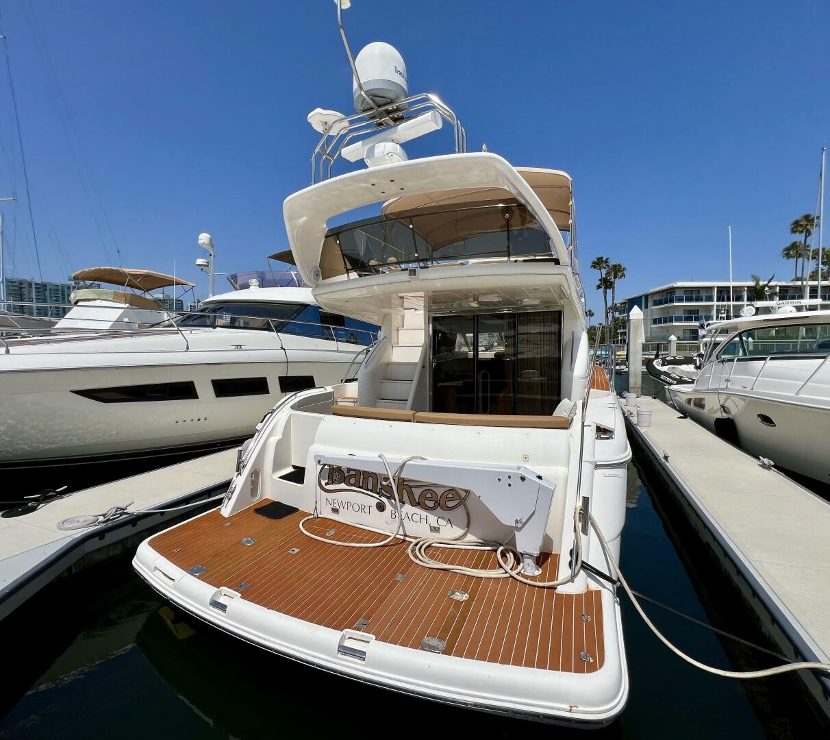 2000 Viking Princess 52 Flybridge - Image 8