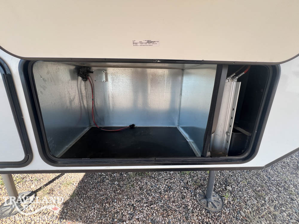 2023 KZ RV Durango Gold G386FLF - Image 7