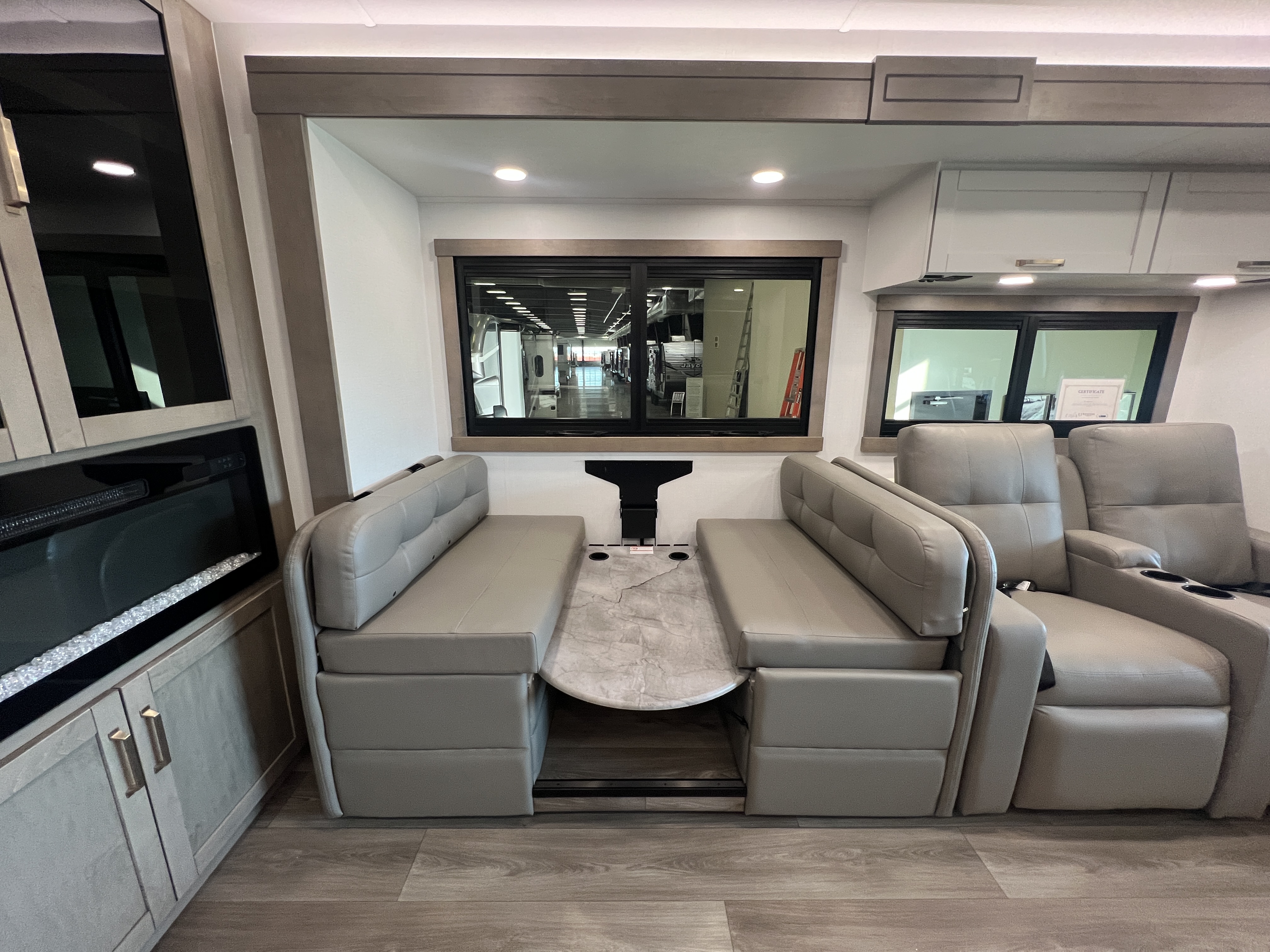 2027 Entegra Coach Vision XL 34G - Image 11