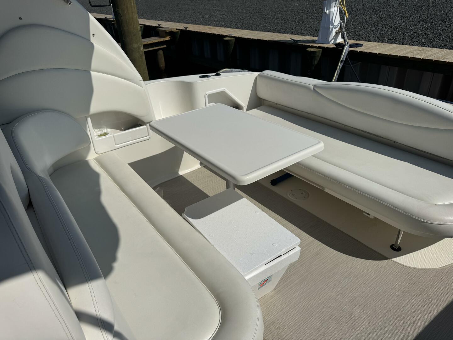 2002 Sea Ray 360 Sundancer - Image 8