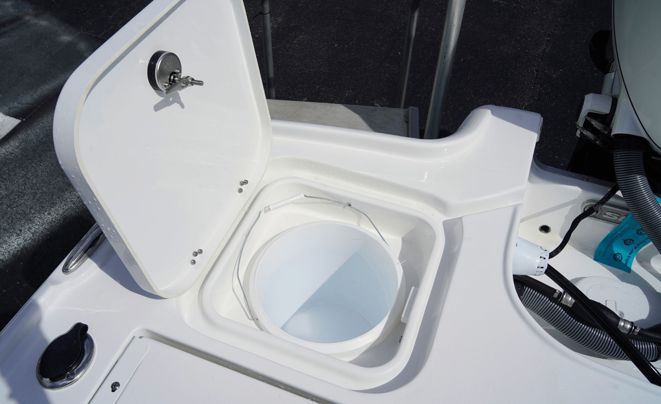2027 SEA HUNT BX 22BR - Image 20