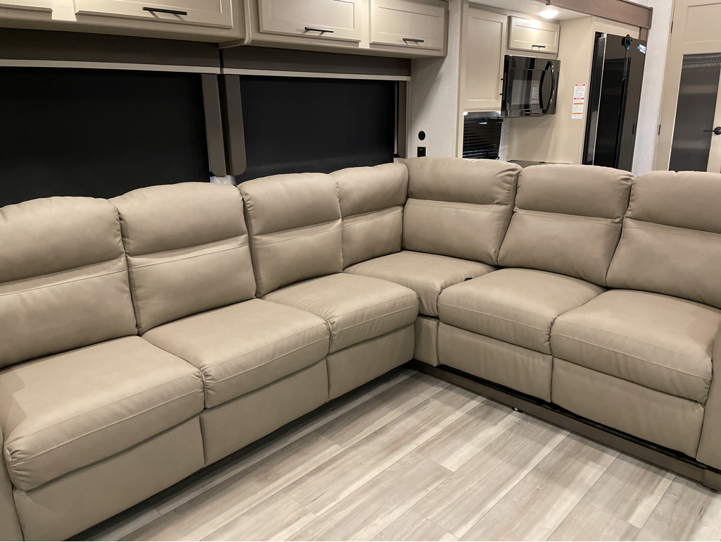 2026 Keystone Cougar 320RDS - Image 14