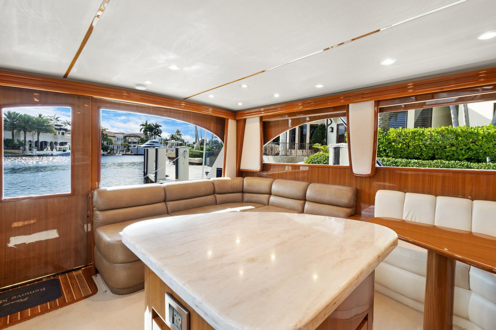 2015 Viking 46 Convertible - Image 6