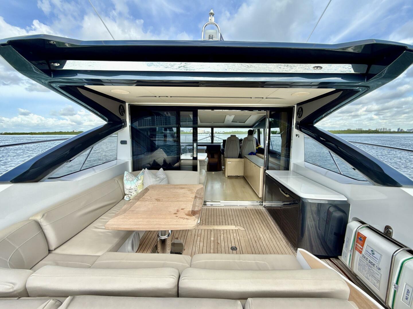 2017 Princess V58 - Image 43