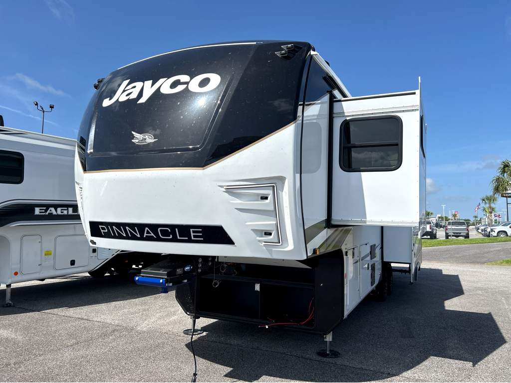 2027 JAYCO PINNACLE 32RLTS - Image 2