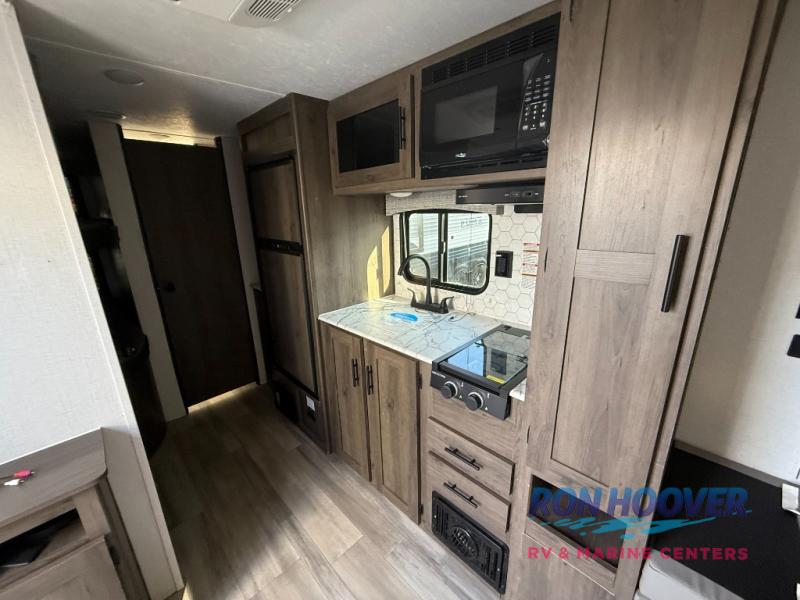 2022 COACHMEN 182DBU - Image 7