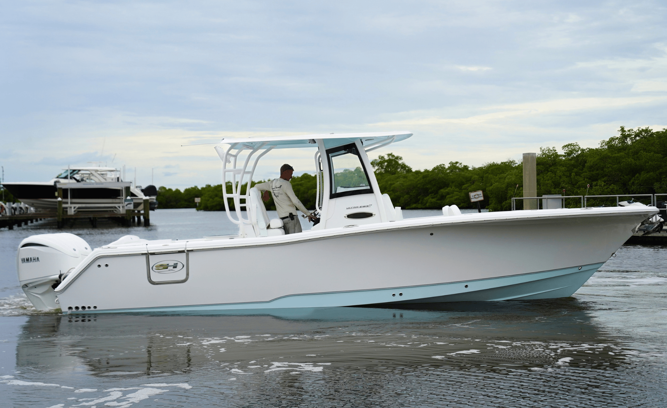 2027 SEA HUNT ULTRA 285SE - Image 3
