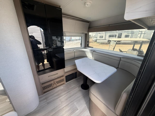 2025 Grand Design Serenova 160LG - Image 14