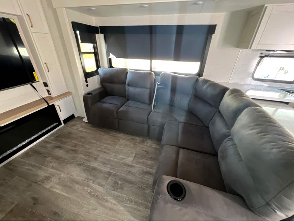 2026 JAYCO EAGLE 335LSTS - Image 20