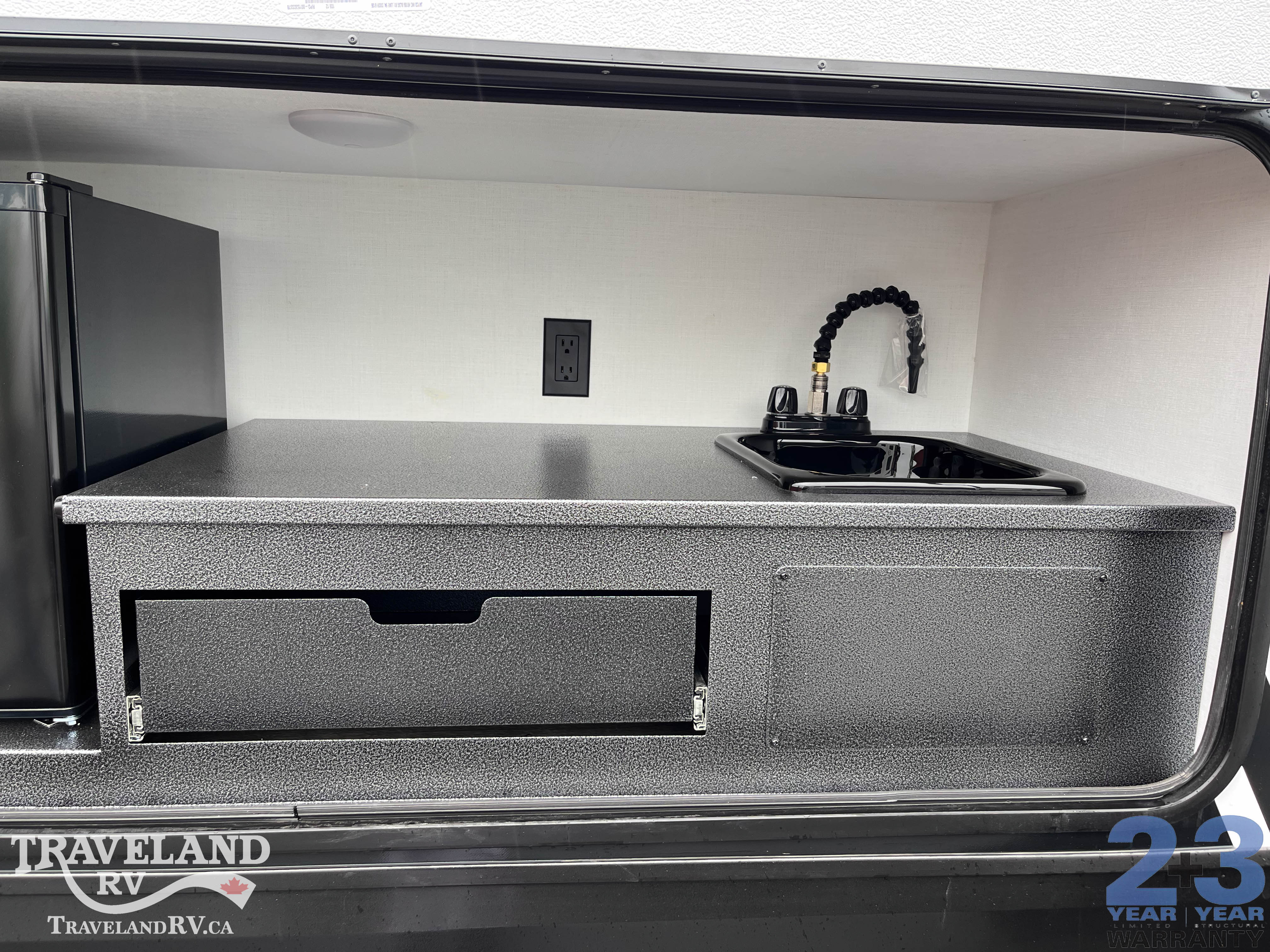 2026 Jayco Jay Feather 27BH - Image 11
