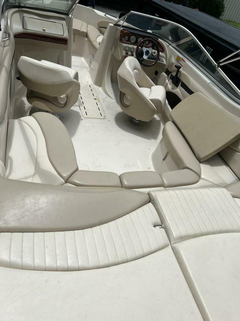 2005 Glastron GX235 - Image 6
