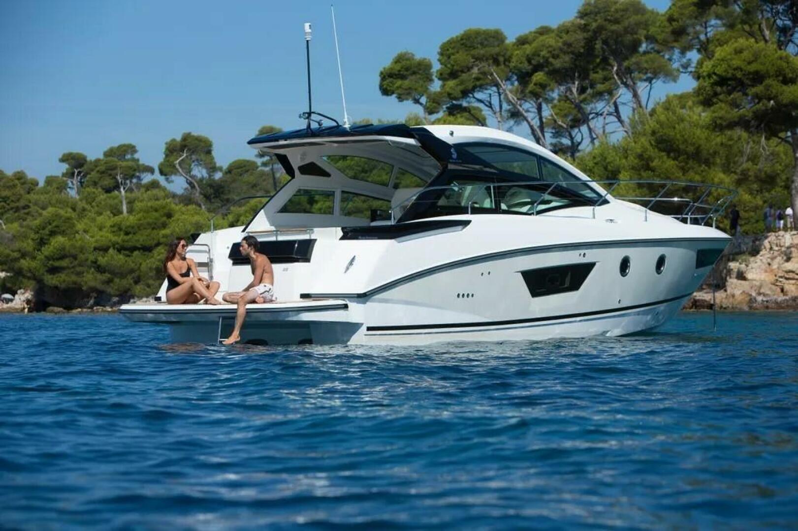 2019 Beneteau Gran Turismo 40 - Image 3