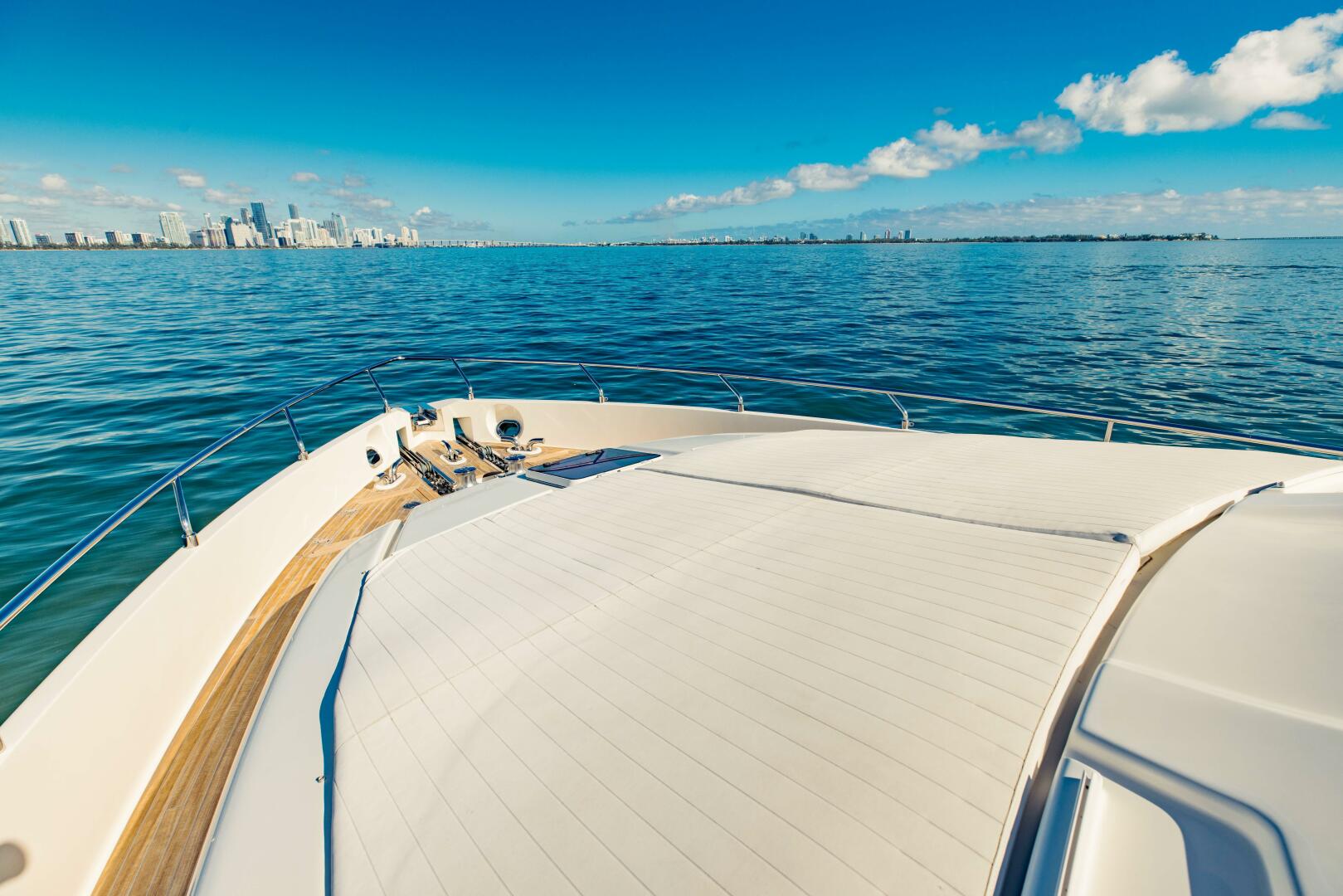 2017 Ferretti Yachts 750 - Image 26