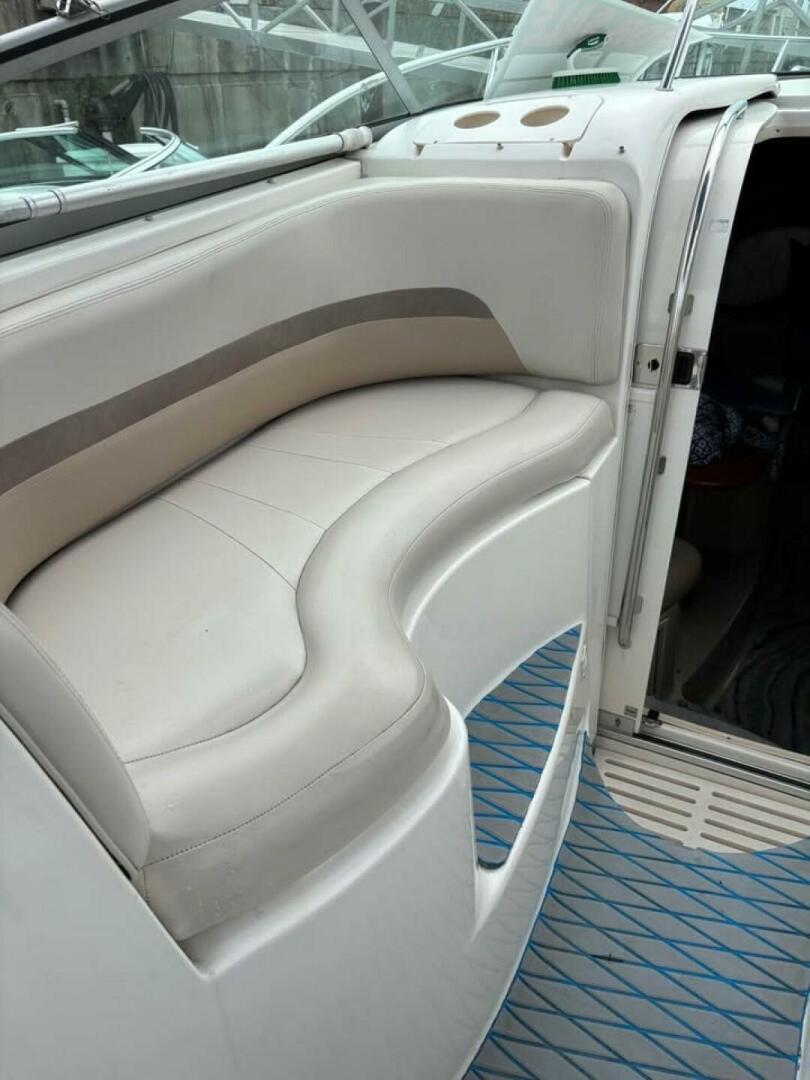 2005 Chaparral 290 Signature - Image 19