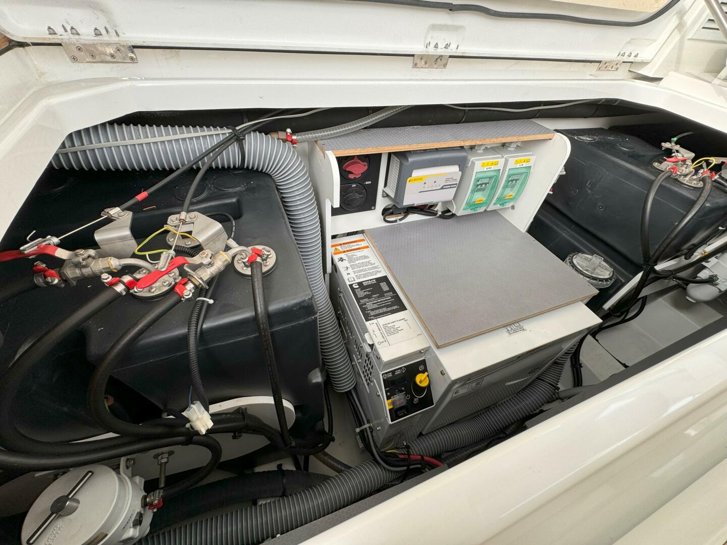 2021 Beneteau Gran Turismo 40 - Image 15