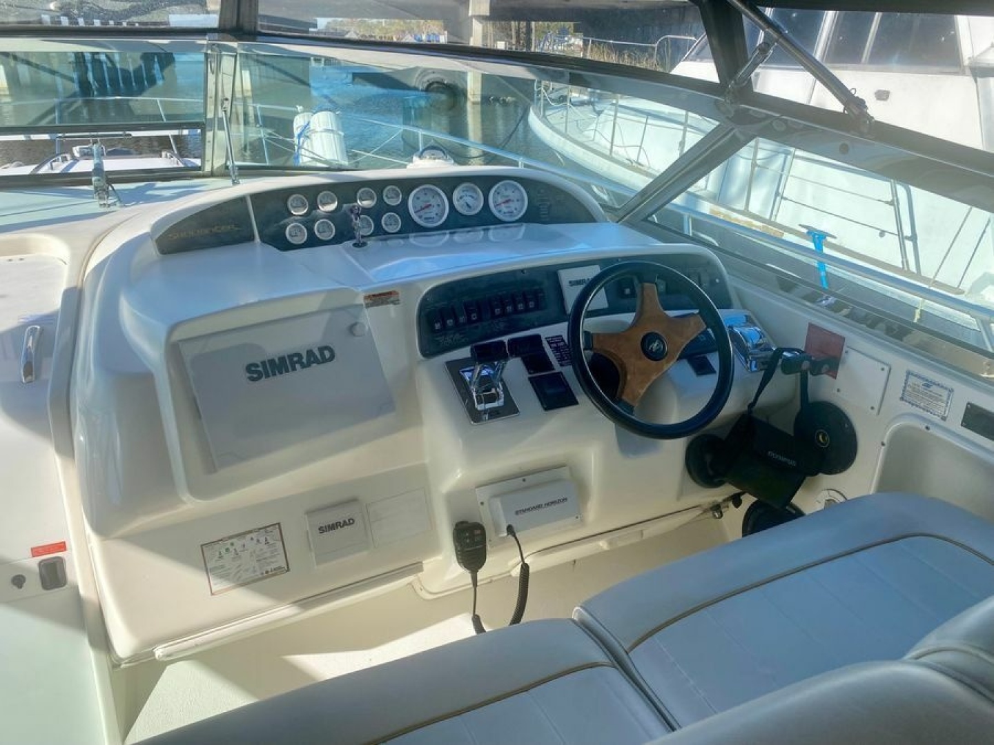 1995 Sea Ray - Image 3