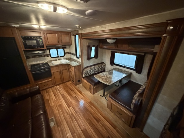 2015 Gulf Stream Innsbruck 25SBW - Image 13