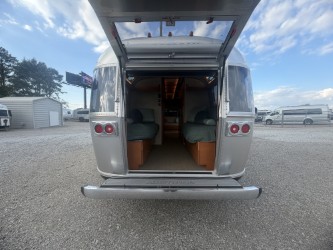 2027 AIRSTREAM FRANK LLOYD WRIGHT 28RBT - Image 7