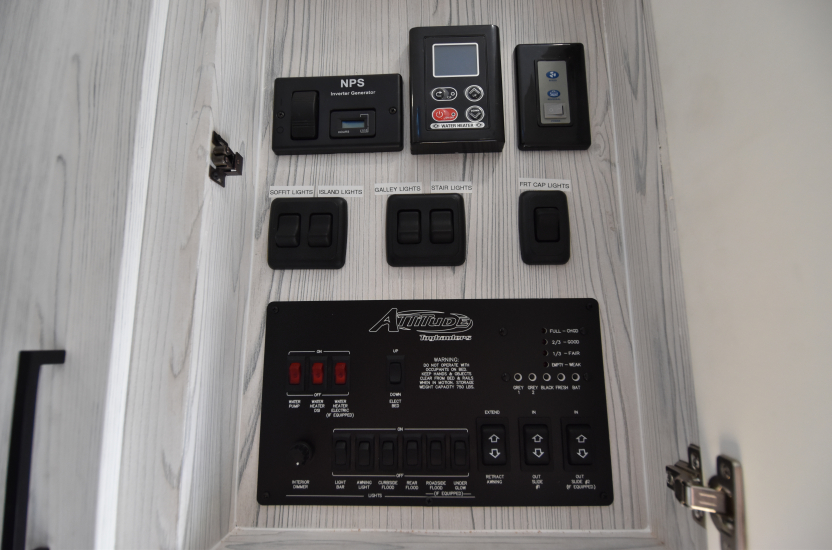 2025 Eclipse Attitude Wide Lite 5th Wheel 39A15G - Image 48