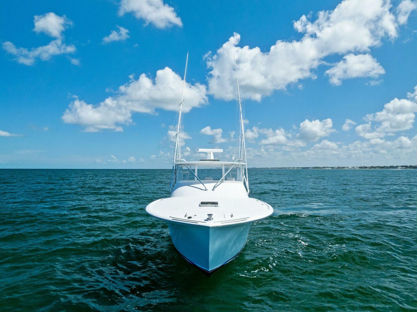 2018 Custom Carolina 35 Express - Image 6