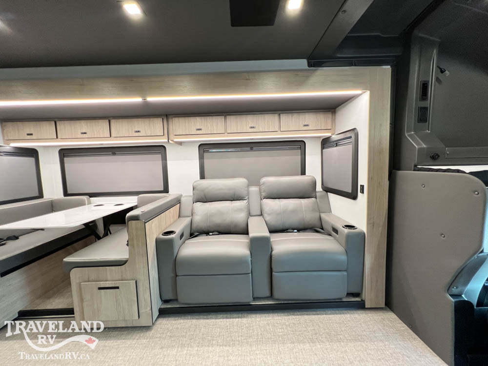 2027 Grand Design Lineage Series F 31ZW - Image 29
