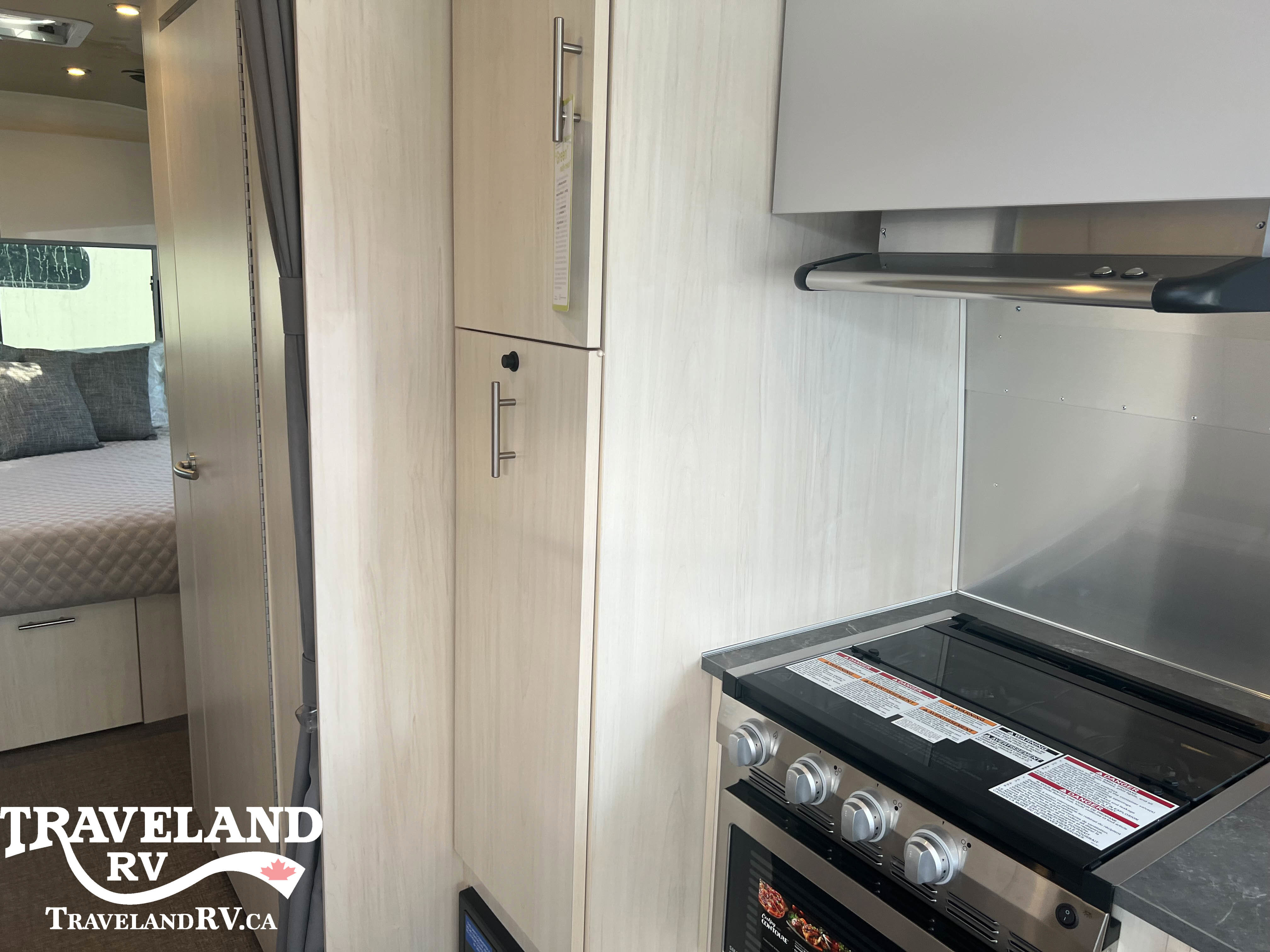 2026 Airstream Flying Cloud 27FB - Image 15