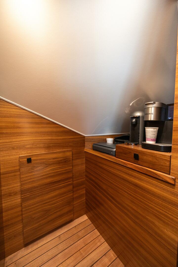 2025 Viking 82 Convertible - Image 15