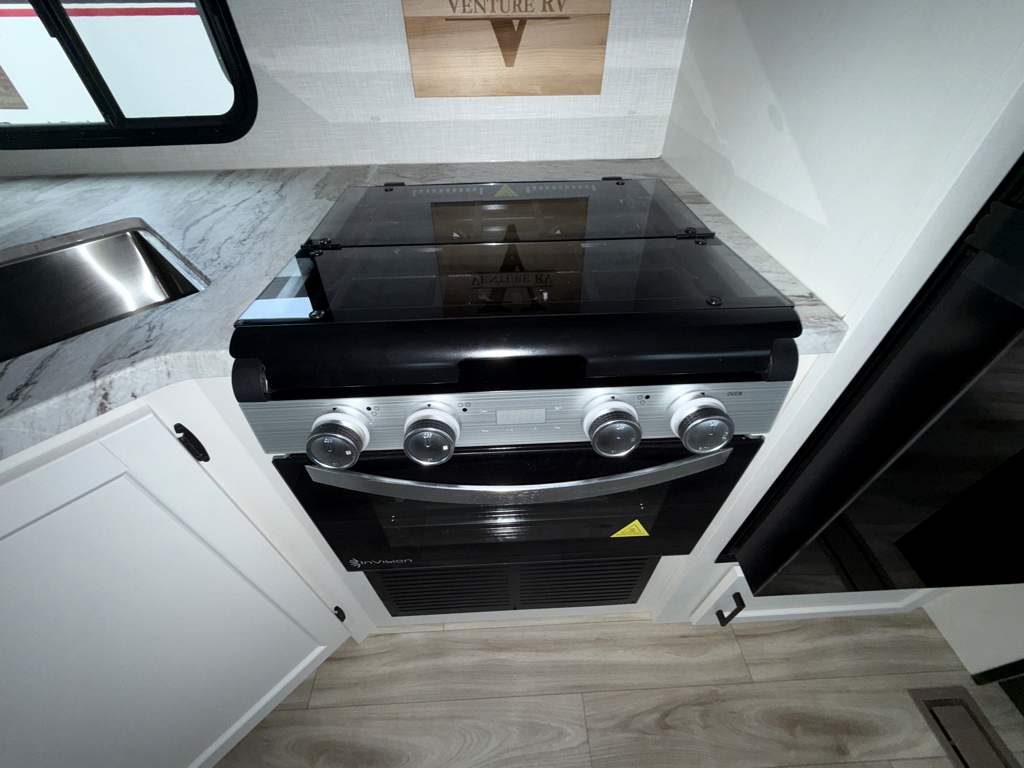 2026 VENTURE RV STRATUS 261VRB - Image 22