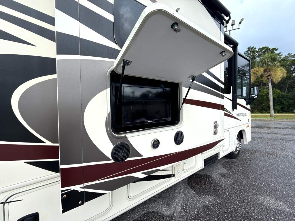2016 FOREST RIVER GEORGETOWN 328TS - Image 6