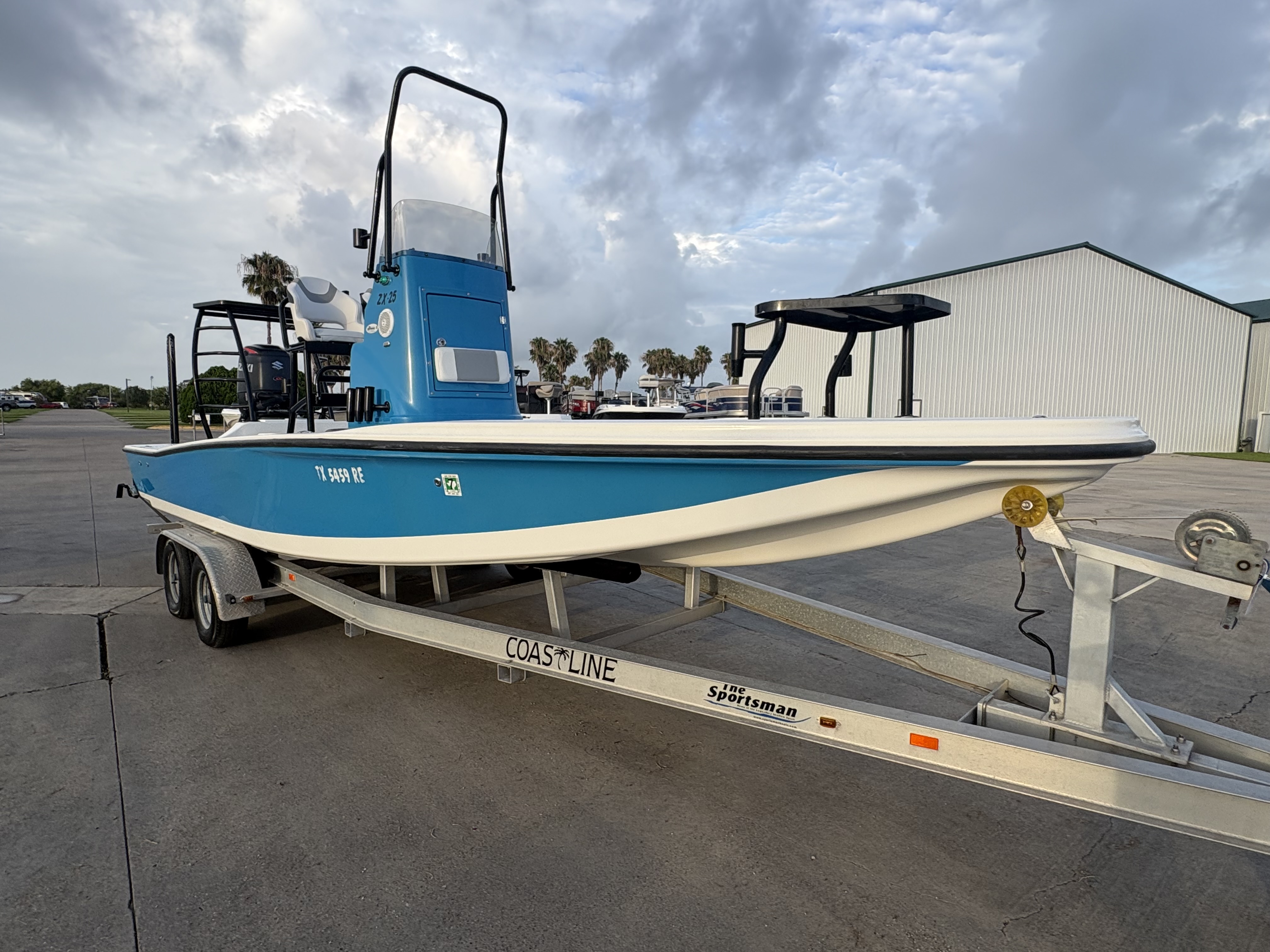 2019 TIBURON 2019 ZX25 - Image 1