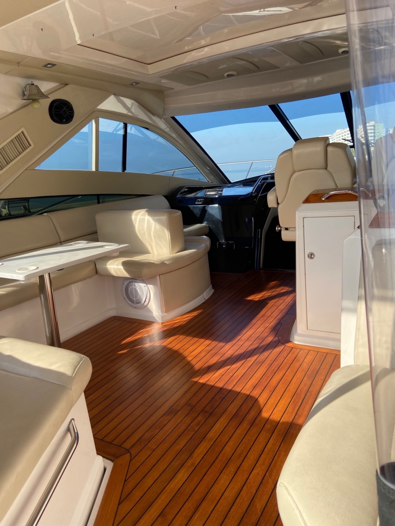 2009 Regal 5260 - Image 20